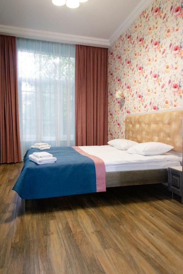 Mini Hotel Barvy Lvova On Kostyushka St. エクステリア 写真